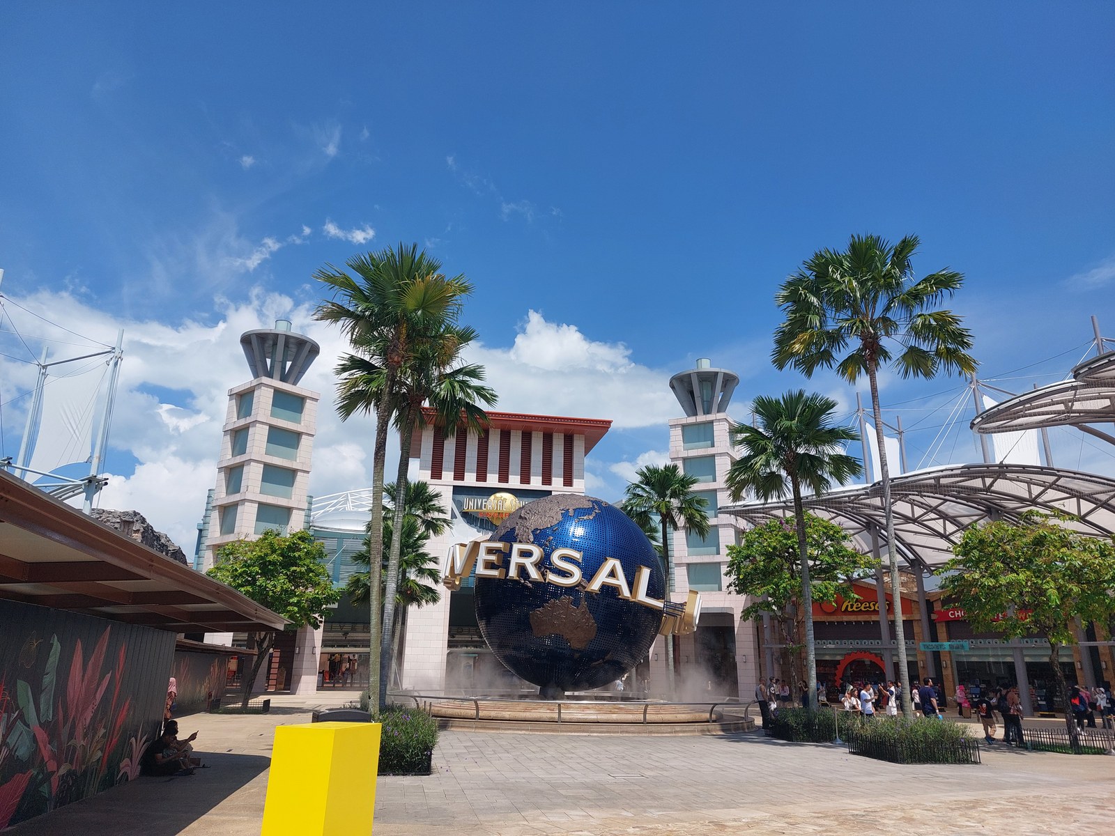 Universal Studios Singapore Globus auf Sentosa Island