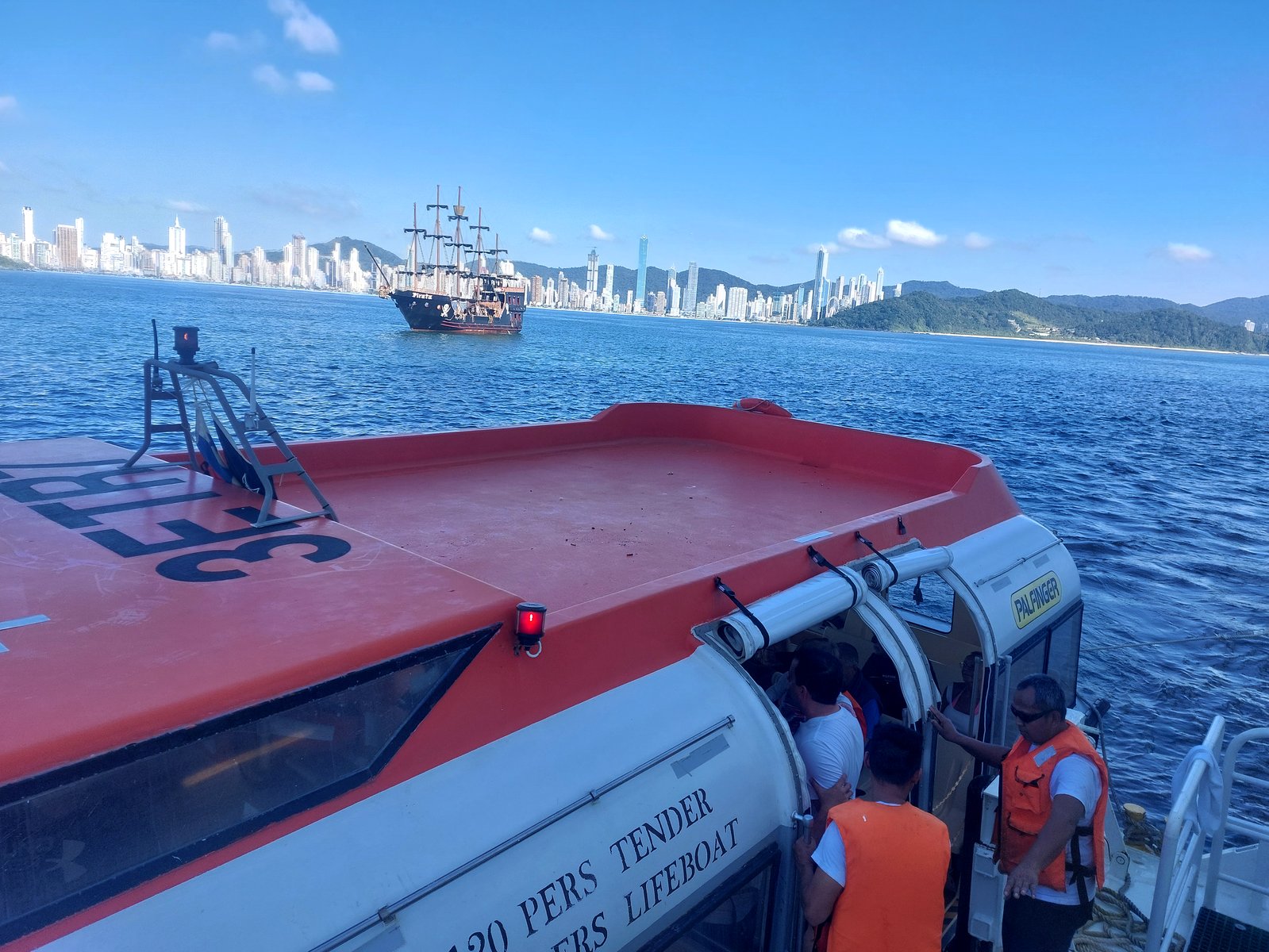 MSC Tenderboot in Balneário Camboriú Brasilien